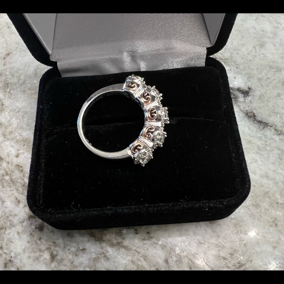 New 18k Rose gold & 925 Sterling Silver Anniversary band. 💍🤍 - Picture 7 of 9